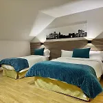 Diró Hotel